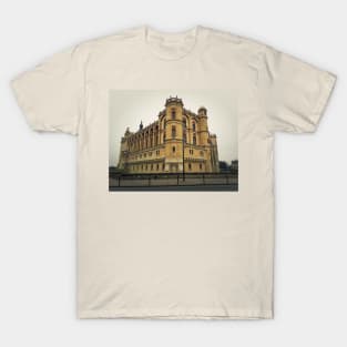 castle of Saint Germain en Lay T-Shirt